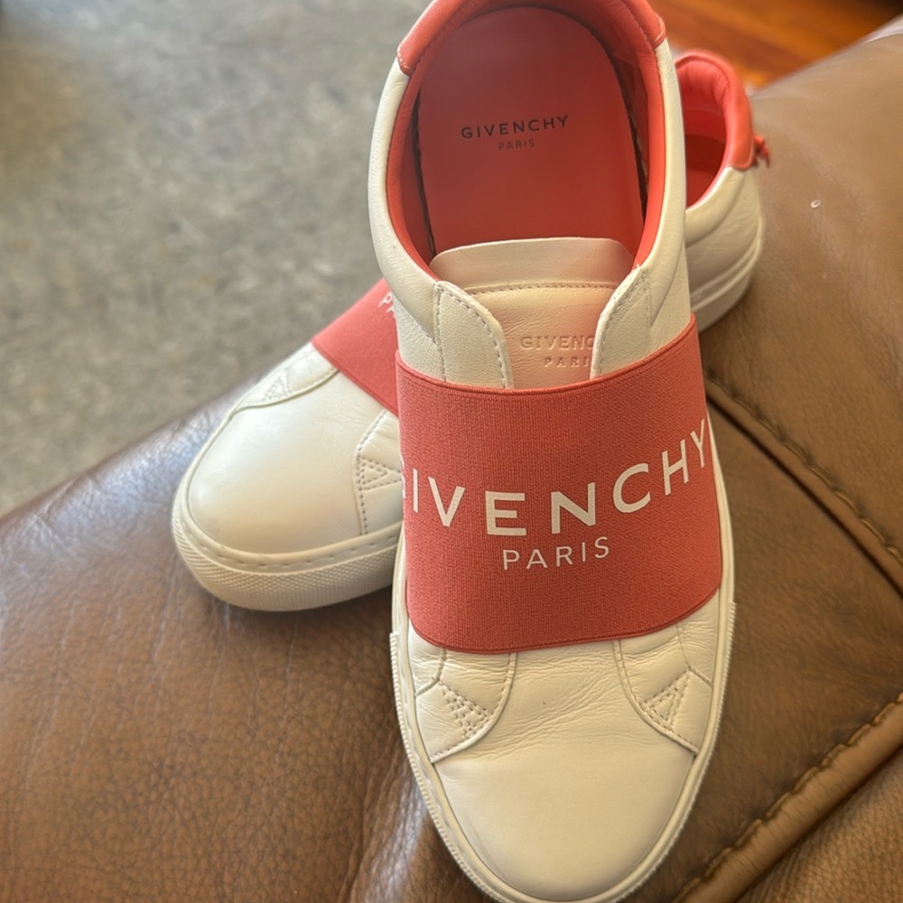 Women givenchy sneakers